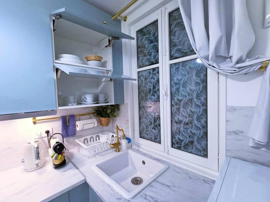 Ferienwohnung Au Petit Trianon Bleu Versailles Exterior foto